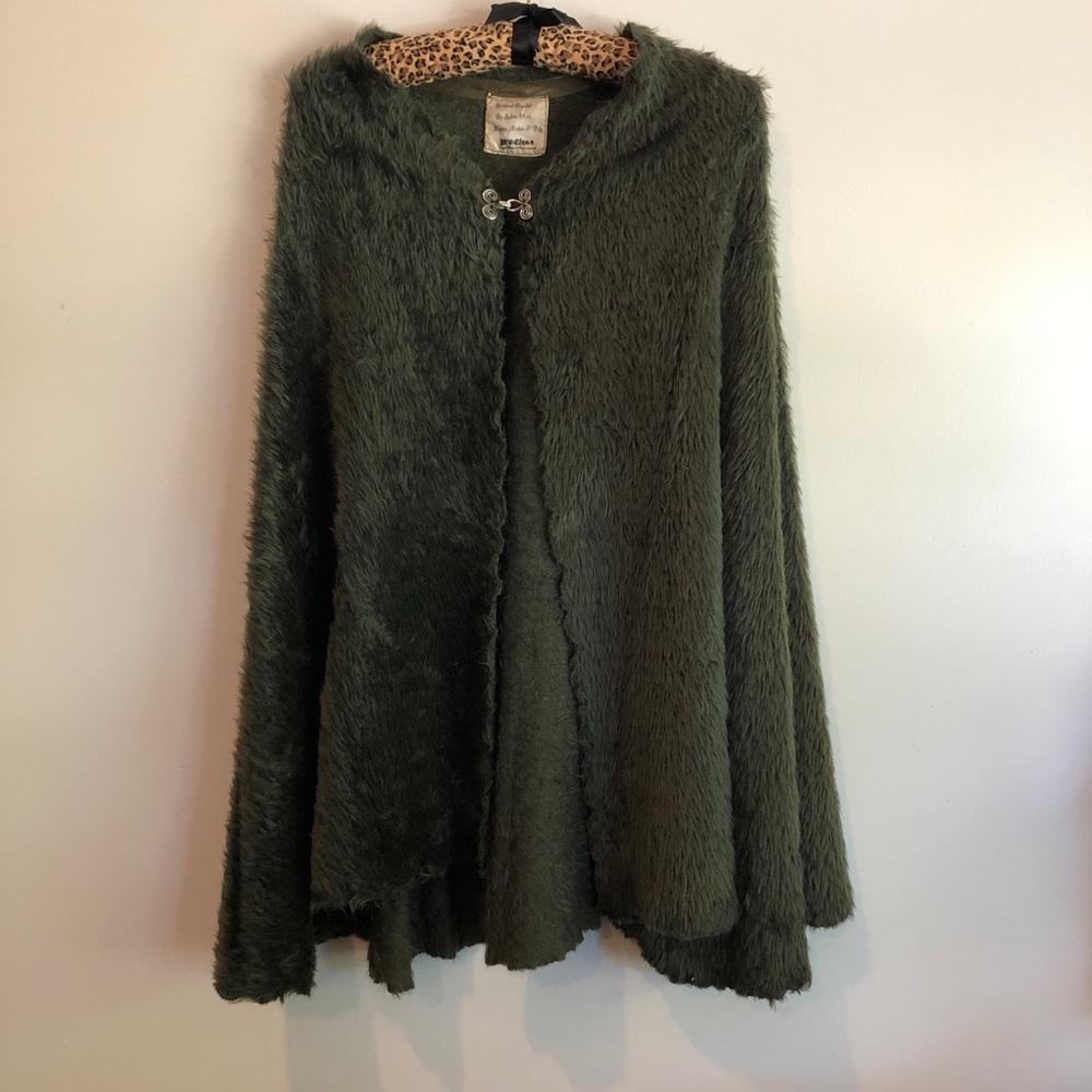 Bespoke Women’s Angora Cape